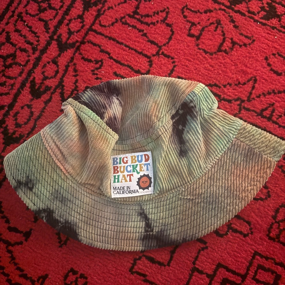 Women’s Big Bud Press Bucket Hat
